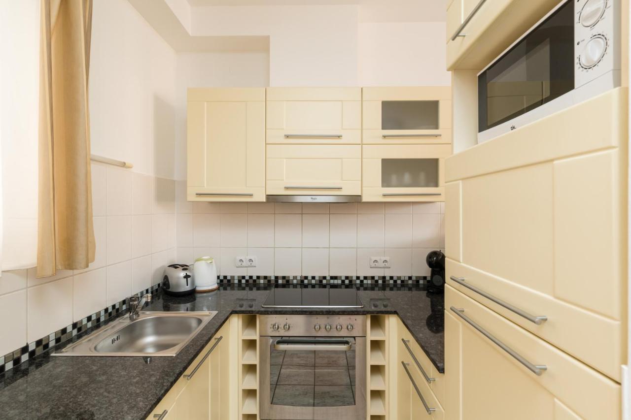 Lovag Charming Apartment In The Center-Ac Budapest Exterior photo